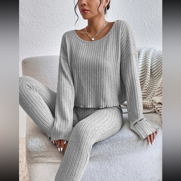SHEIN Scoop Neck Drop Shoulder Tee and Leggings size Large Grey